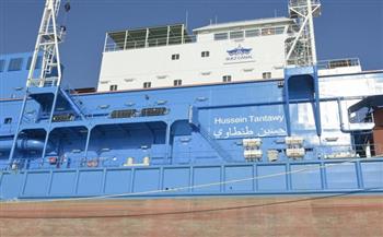 الكراكة «حسين طنطاوي» تصل قناة السويس للانضمام لأسطول الهيئة