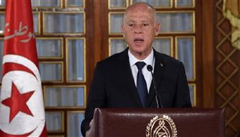 الرئيس التونسي قيس سعيد يصدر أوامر بإقالة مستشارين ومدير القضاء العسكري