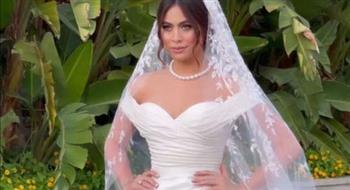 مصمم الأزياء محمد كمال يعلق على فستان زفاف هاجر أحمد
