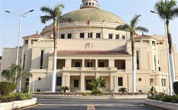مجلس جامعة القاهرة يوافق على 4 قرارات ويرحب بمبادرة «الخشت» لسد الفجوة المعرفية