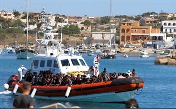 إيطاليا : وصول 54 مهاجرا لسواحل جزيرة لامبيدوزا