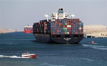 أخبار عاجلة اليوم في مصر الجمعة فترة الظهيرة.. عبور 71 سفينة لقناة السويس بحمولات تتخطى 4.8 مليون طن