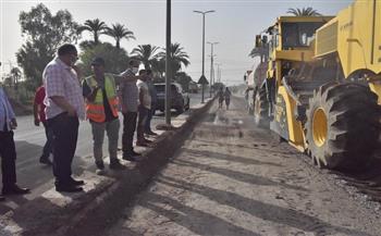 محافظ أسيوط يتفقد استكمال أعمال رصف الطريق الدائري بحي غرب 