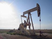 الإمارات تعلن تأييدها لزيادة إمدادات النفط للسوق العالمية