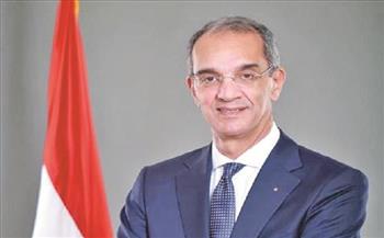 وزير الاتصالات يعلن إطلاق منصة خاصة للذكاء الاصطناعي في مصر 
