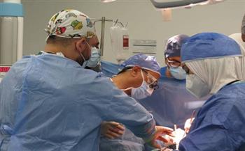 «الرعاية الصحية» تعلن نجاح أول جراحة قلب عالية الدقة لإصلاح الصمام الأورطي