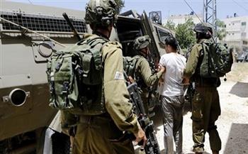 قوات الاحتلال الإسرائيلي تعتقل 10 فلسطينيين من الضفة