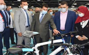 بالتقسيط على 12 شهر.. وزير الشباب يسلم 265 دراجة كهربائية غداً 