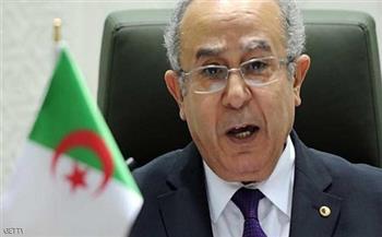 وزير الخارجية الجزائري ونظيره المالي يبحثان دعم العلاقات الثنائية المشتركة