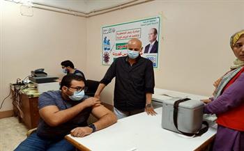 وكيل «صحة الشرقية» يتابع بدء تطعيم المسافرين للخارج بلقاح كورونا