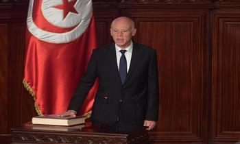 الرئيس التونسي يعفي والي بنزرت من منصبه