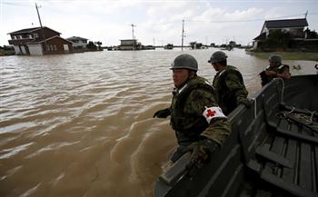 اليابان تطلب من عشرات الآلاف الإجلاء تحسباً لحدوث فيضانات وانهيارات أرضية