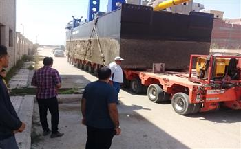 نقل الكراكة «تحيا مصر»  لمصنع الرمال السوداء فى كفر الشيخ لبدء أعمال التنقيب