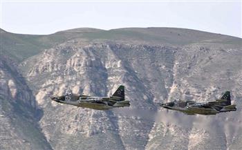 روسيا تعيد طائرات (سو-25) إلى قاعدتها في قرغيزستان بعد مناورات على الحدود الأفغانية