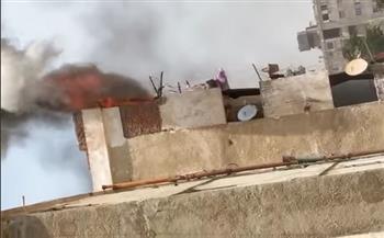 بالصور... إخماد حريق داخل عقار بمنطقة السلام