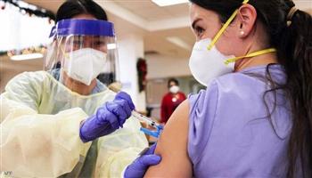 تطعيم 586 ألف شخص ضد فيروس كورونا خلال 12 ساعة بتونس