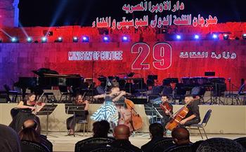  الفائزين بجائزة المبدع الصغير يعزفون بافتتاح مهرجان قلعة صلاح الدين الدولى