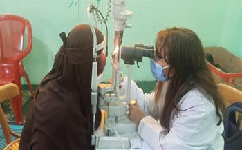 الكشف وتوفير العلاج لنحو 300 فرد وتوفير 41 نظارة طبية بكفر عمار ببني سويف