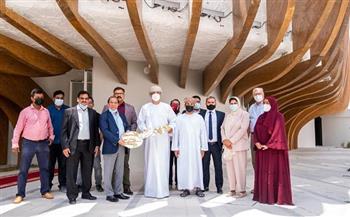 سلطنة عُمان تتسلم جناحها في "إكسبو 2020 دبي" رسمياً.. والتصميم العالمي مستوحى من شجرة "اللُبان"