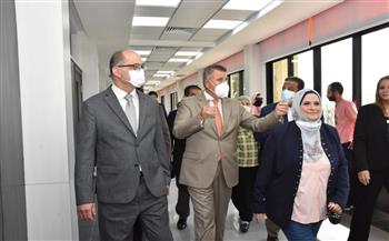 رئيس جامعة عين شمس يفتتح عددا من الإنشاءات وأعمال التطوير الجديدة