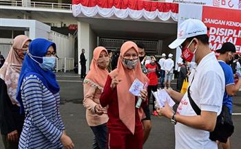 إندونيسيا تسجل 15 ألفا و768 إصابة جديدة و1128 وفاة بكورونا