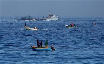 صيادون فرنسيون يتجهون إلى القنال الإنجليزي للشكوى من التأخير في منح تراخيص للصيد لهم