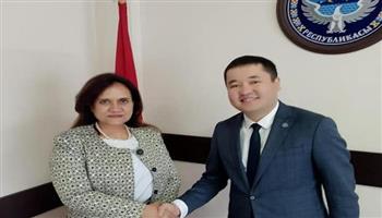 سفيرة مصر لدى قيرقيزستان تلتقى عددًا من الوزراء والجالية المصرية في بشكيك 