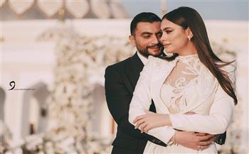 أول ظهور لـ«هاجر أحمد» وزوجها في شهر العسل (صور)