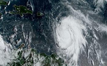 المركز الوطني الأمريكي للأعاصير يطلق تحذيراً مع اقتراب العاصفة "هنري"