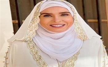 دينا تكشف لجمهورها سبب ظهورها بالحجاب والجلباب الأبيض