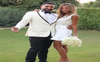 في مشهد رومانسي.. أحمد سعد يحتضن علياء بسيوني (فيديو)