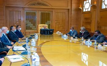 وزير «الإنتاج الحربي» يبحث مع وفد «منظومة الصناعات الدفاعية السودانية» سبل تعزيز التعاون