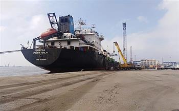 28 سفينة إجمالي الحركة الملاحية بموانئ بورسعيد