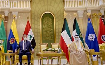 رئيس وزراء العراق يبحث مع أمير الكويت سبل تعزيز التعاون المشترك