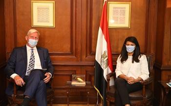 وزيرة التعاون الدولي تبحث مع السفير الهولندي بالقاهرة العلاقات الاقتصادية المشتركة
