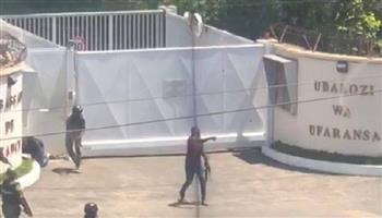 تنزانيا: ارتفاع حصيلة ضحايا هجوم مسلّح قرب السفارة الفرنسية إلى 5 قتلى