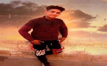 عدسة «دار الهلال» في منزل ضحية طالب قتله صديقه بمنشأة ناصر (فيديو)