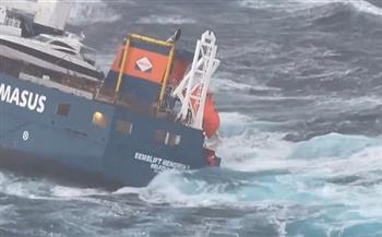 السلطات اليونانية: إنقاذ طاقم سفينة شحن من الغرق في بحر ميرتوان
