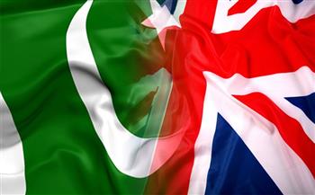 وزير الخارجية الباكستاني يبحث مع نظيره البريطاني تطورات الوضع في أفغانستان