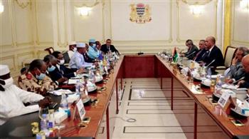 رئيس المجلس العسكري التشادي ووزير المالية السوداني يبحثان التعاون الاقتصادي