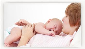  منها التوتر.. 7 عوامل تؤثر على تدفق حليب الأم  