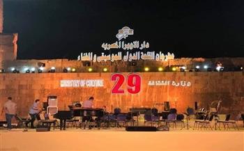 الليلة.. نسمة عبد العزيز ومدحت صالح على مسرح المحكى في ختام مهرجان القلعة