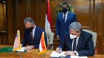 مصر والولايات المتحدة توقعان على تمديد اتفاقية التعاون بمجال العلوم والتكنولوجيا 