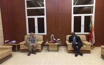 وزير المالية السوداني يؤكد الحرص على التعاون مع بعثة "يونيتامس"