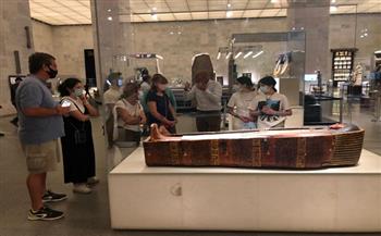 بعد زيارة الأقصر وأسوان.. أول فوج سياحي إسباني يزور متحف الحضارة (صور)