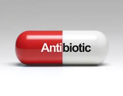 «الصحة» تحذر من الإفراط في استخدام المضادات الحيوية