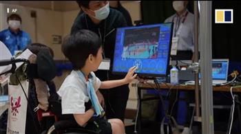 شاهد.. الأطفال ذوو الاحتياجات يشاهدون الألعاب الأوليمبية بتقنيات الواقع الافتراضي