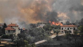 اتساع رقعة الحرائق في اليونان