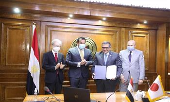 سفير مصر باليابان يشهد توقيع مذكرة تفاهم لإنشاء مركز السلام بين جامعتي الجلالة وهيروشيما