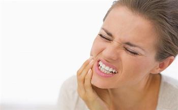 الألم في الأسنان العلوية قد يشير إلى الإصابة بالسرطان